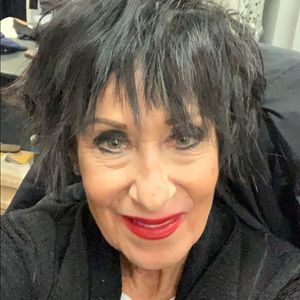 Meet your Posher, Julie